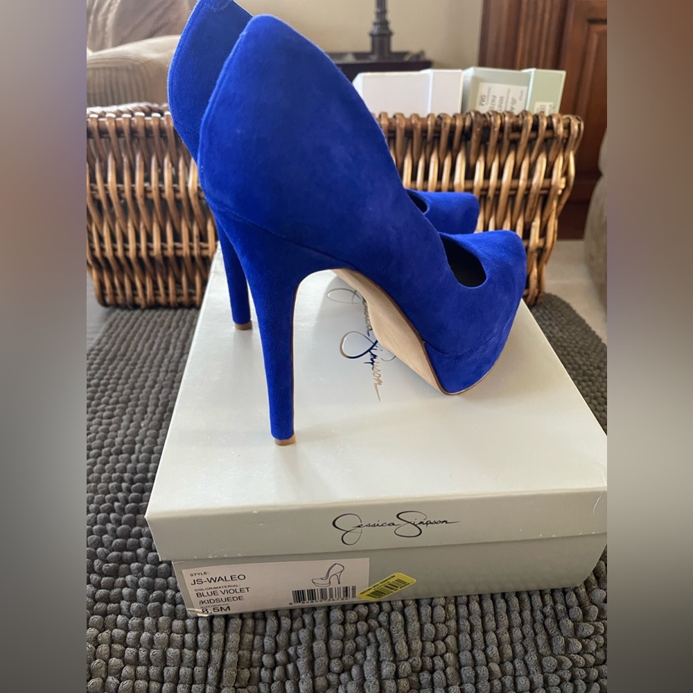 Jessica Simpson Suede Pumps